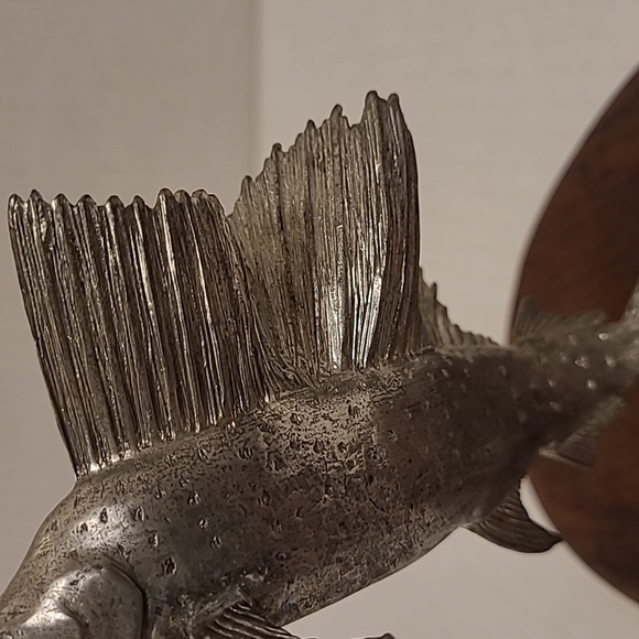 Vintage Signed Sailfish Figurine on Wood Base - Picture 9 of 16